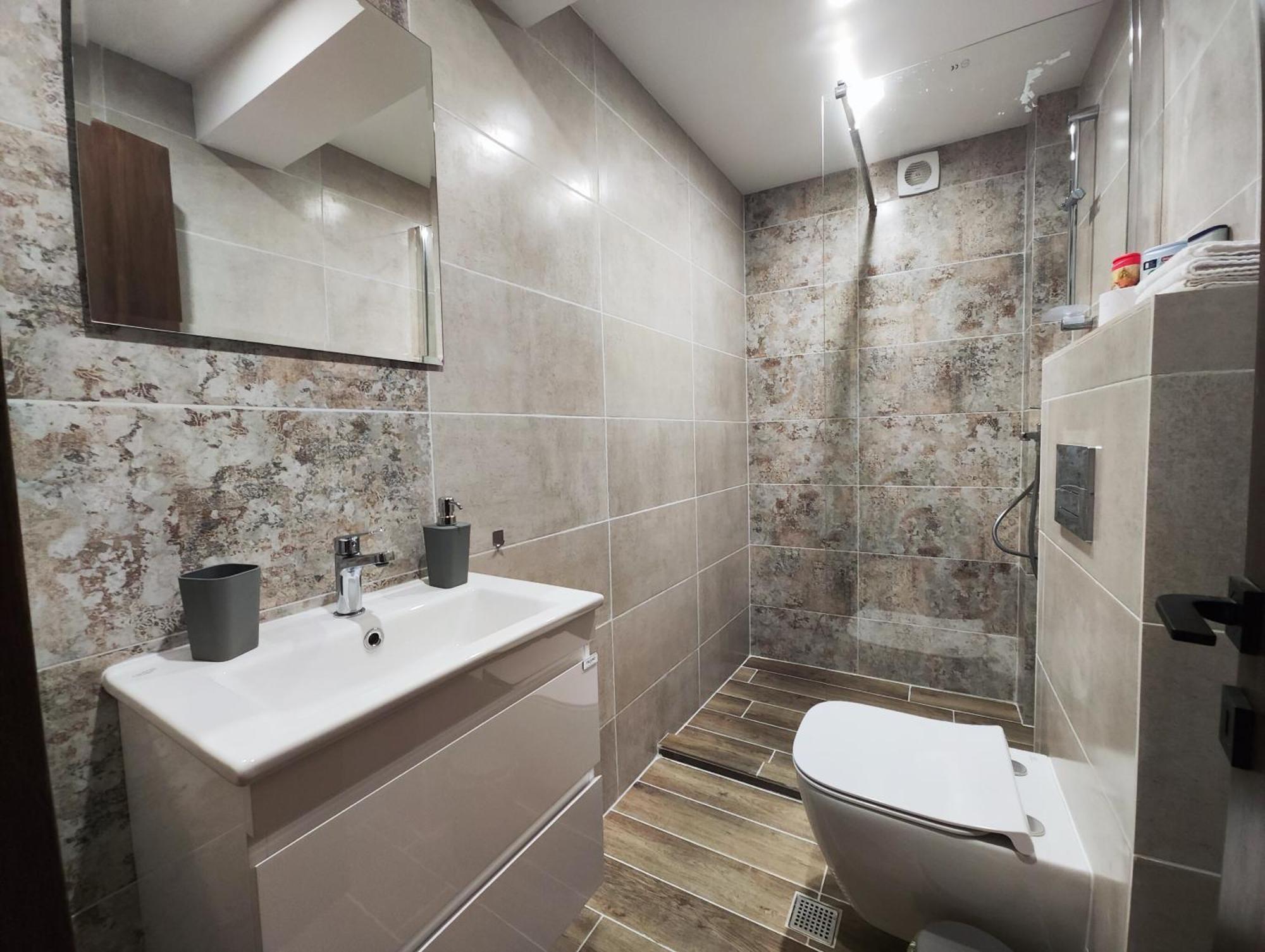 Guest House Lazara เวลีคอเทอร์โนโว ภายนอก รูปภาพ