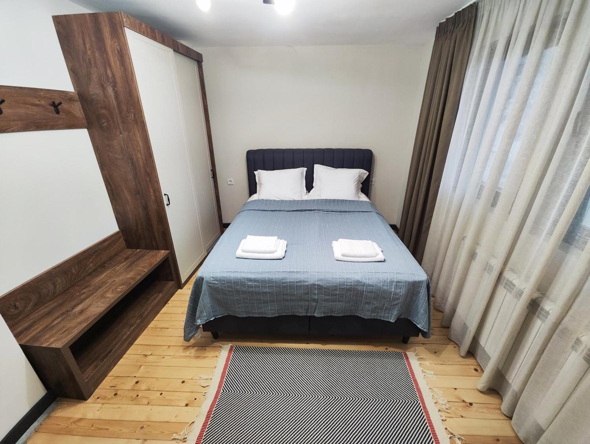 Guest House Lazara เวลีคอเทอร์โนโว ภายนอก รูปภาพ