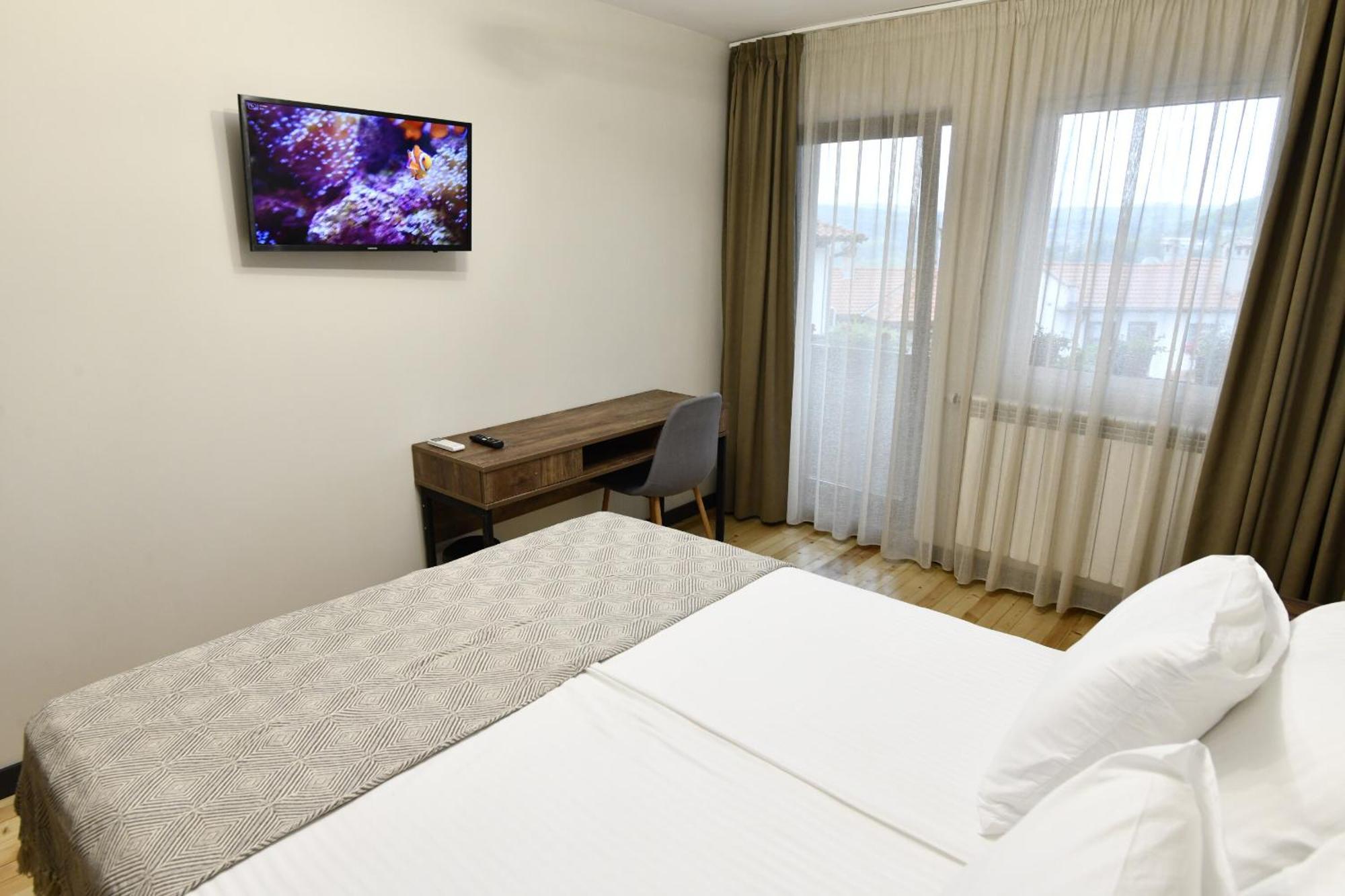 Guest House Lazara เวลีคอเทอร์โนโว ภายนอก รูปภาพ