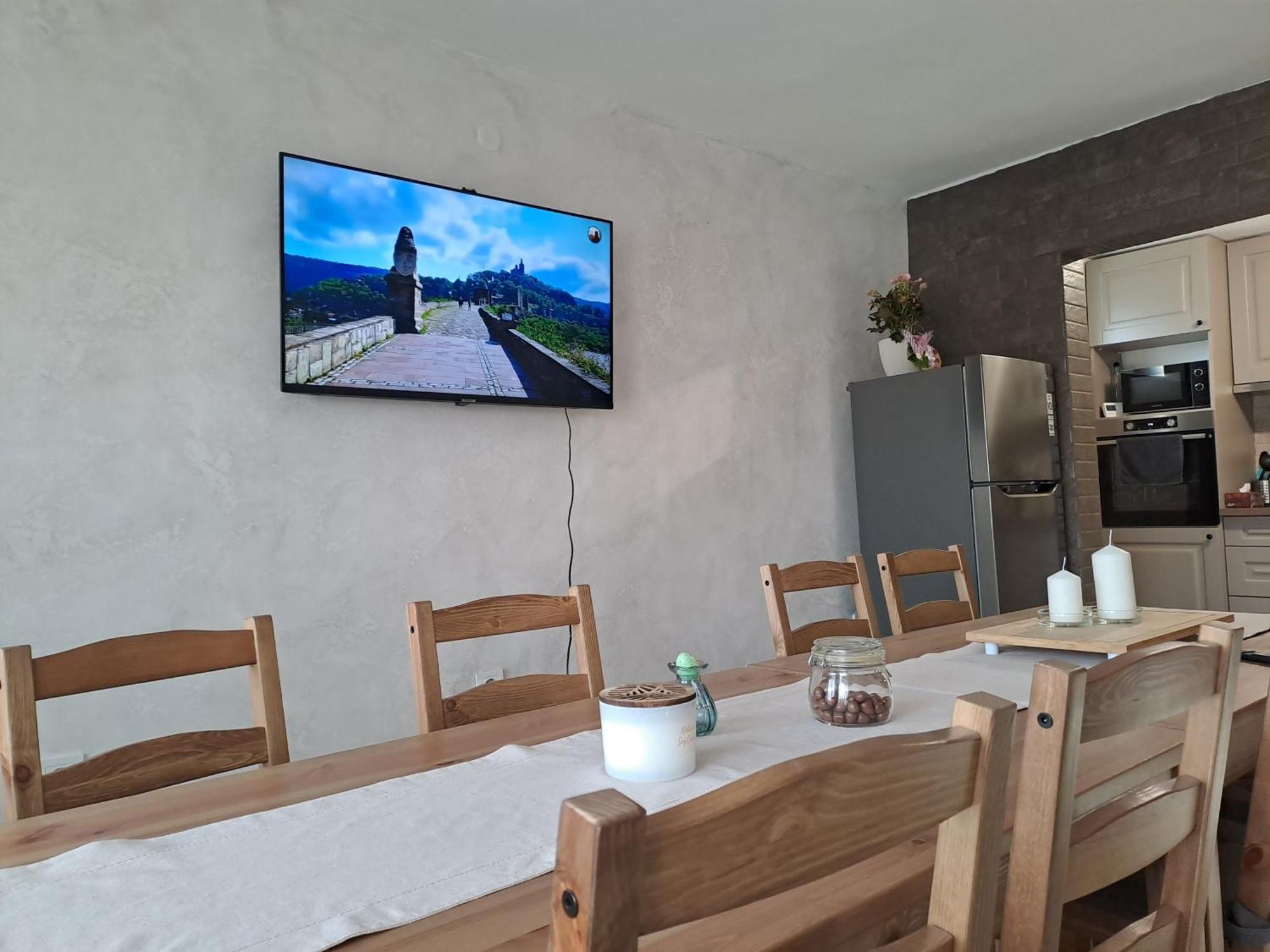 Guest House Lazara เวลีคอเทอร์โนโว ภายนอก รูปภาพ